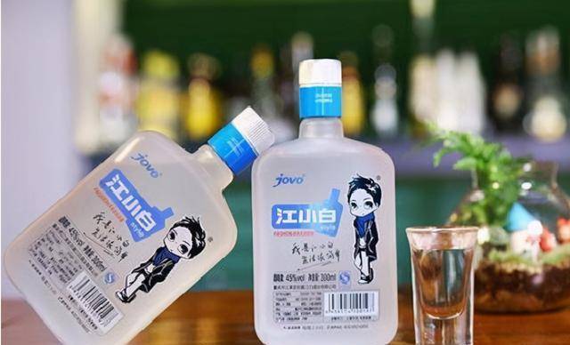 原创还记得风靡一时的江小白吗为何如今无人问津原因很现实