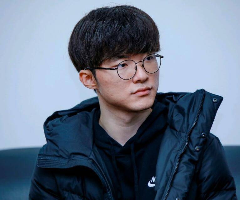 原创tabe回忆s3世界赛大家都误会卢本伟了他跟faker真的是五五开