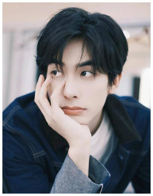 宋威龙的高级颜值是这个行业的标杆如何看待