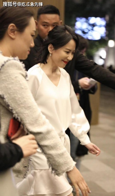 原创俞飞鸿都50岁了可一点没有中年人的样子果然高级脸就是贵气