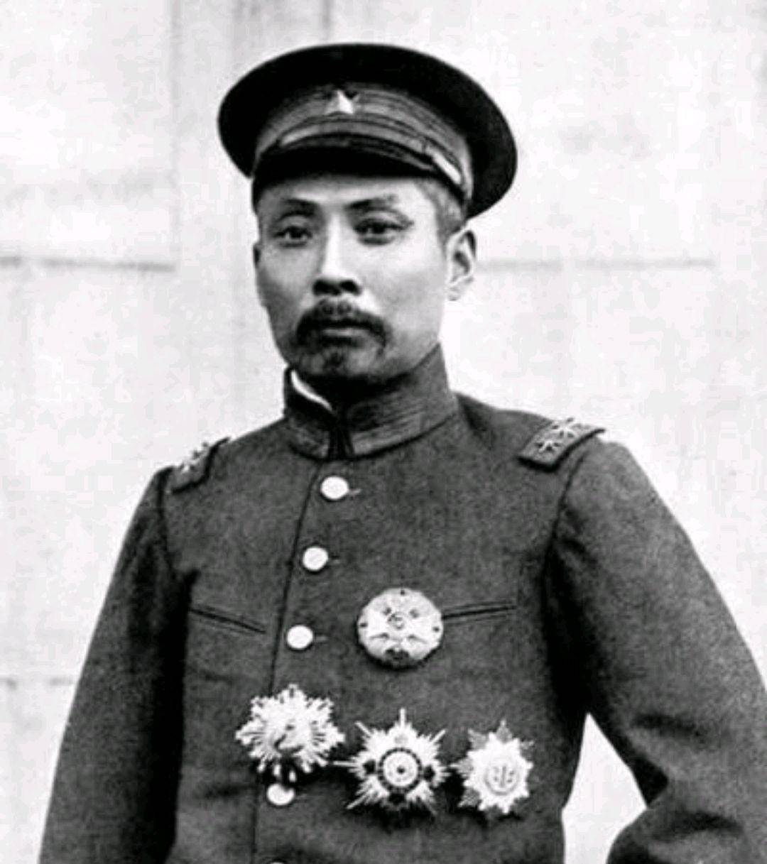 段祺瑞所以,徐树铮对陆建章压缩皖系势力范围的做法很生气,觉得此人就