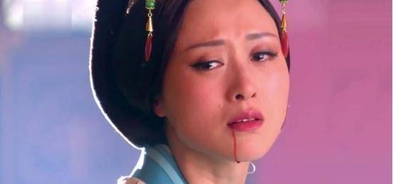 赵婕妤也看出了汉武帝的心意不可能改变了,于是只能跌跌撞撞的爬起来