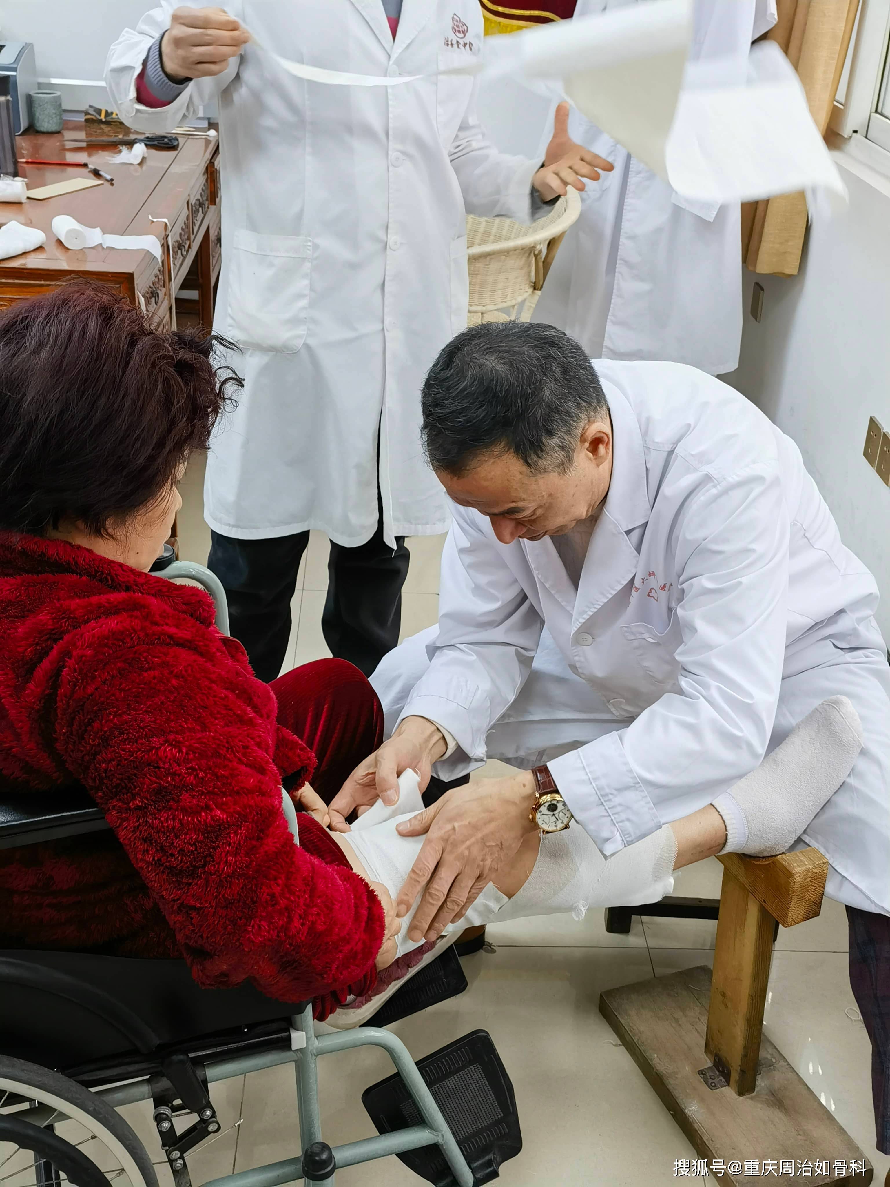 髌骨脱位怎么治疗?髌骨脱位别慌,这些治疗方法帮你快速恢复!