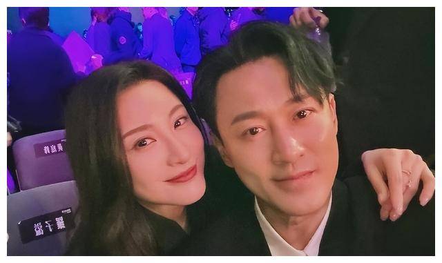 堂兄妹同框情深意浓林峰林夏薇难得贴头亲密关系如爽文剧情