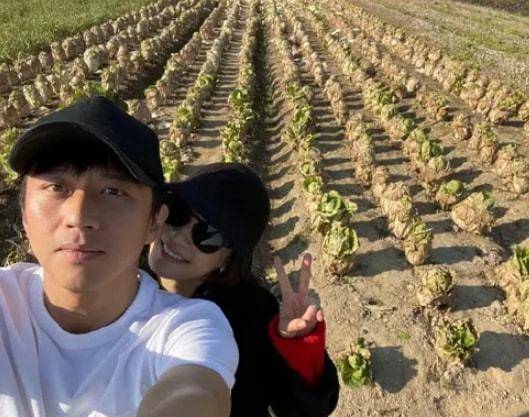 原创孙俪也炫富开300万豪车背奢侈品包网友和你骑电动车一样