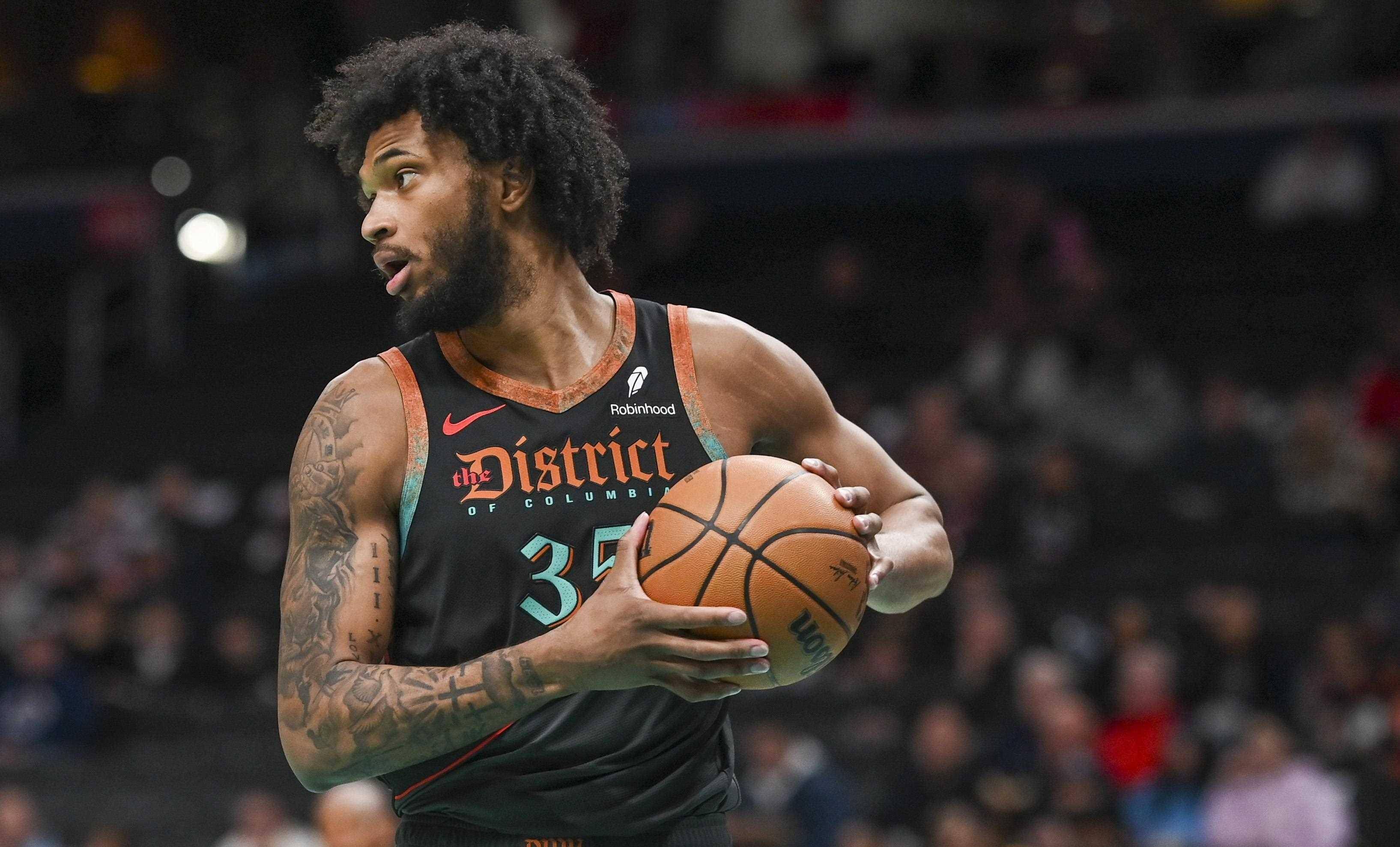 伯克斯,谢克-米尔顿等新人,离队的主要是rj-巴雷特,昆汀-格莱姆斯