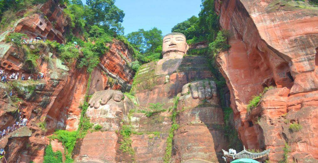 原创乐山大佛复修成小鲜肉不少网友表示看起来像给大佛加了美颜