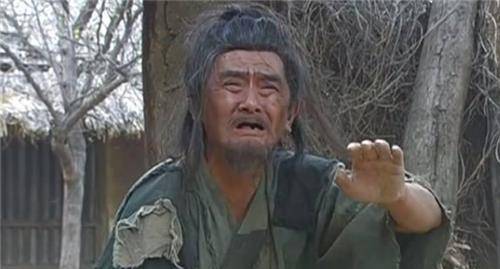 原创朱元璋下令开仓放粮自己微服私访扮乞丐要饭回朝后斩5名高官