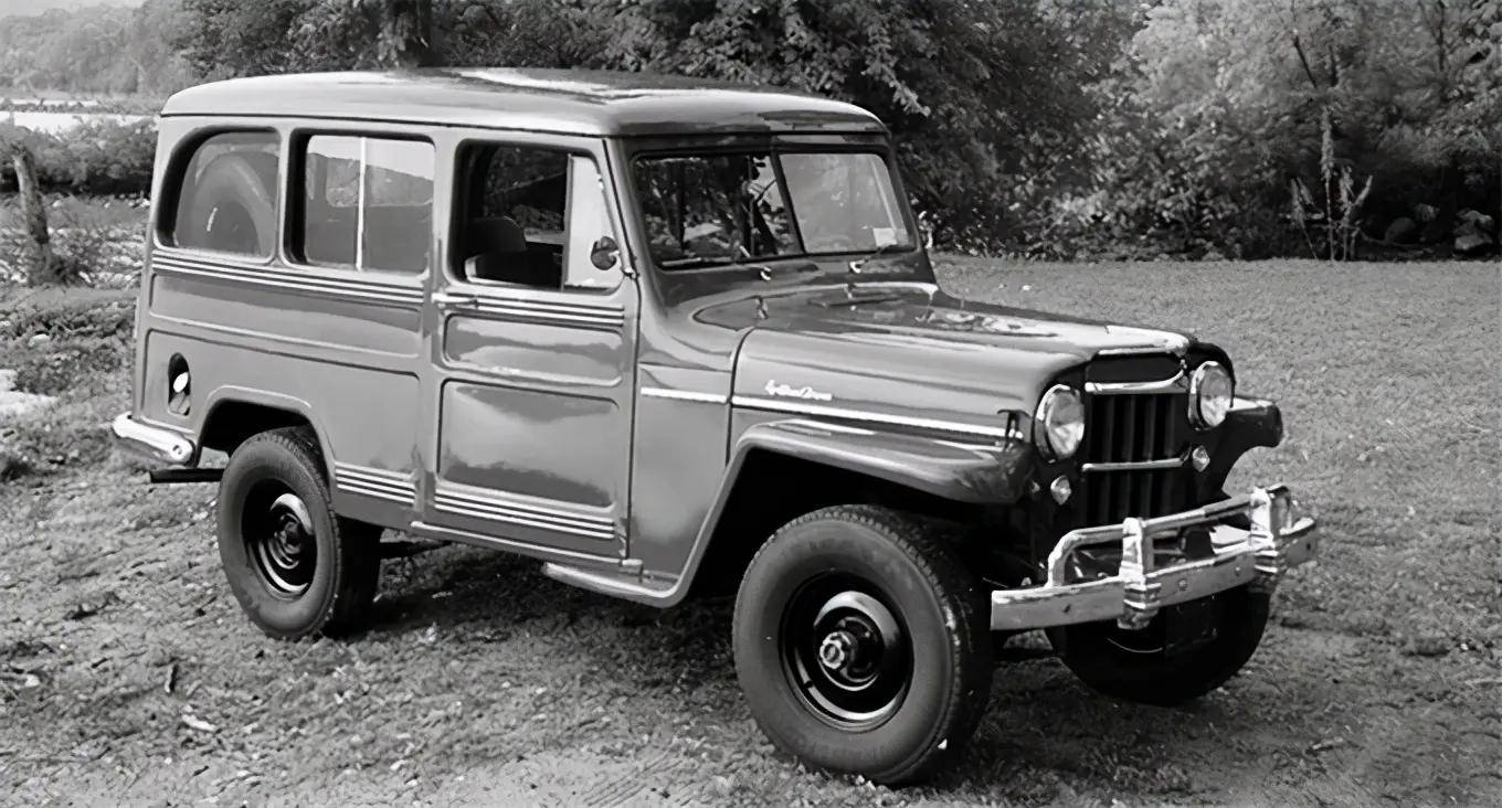 willys station wagon上市,成为历史上第一辆真正的suv1941年,jeep用