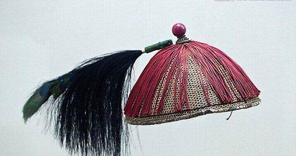 清代的顶戴花翎制度以及朝珠代表的等级