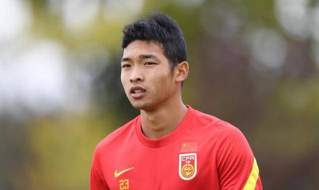 原创中国男足新秀王钰栋确定留洋欧洲时间亚冠联赛表现抢眼