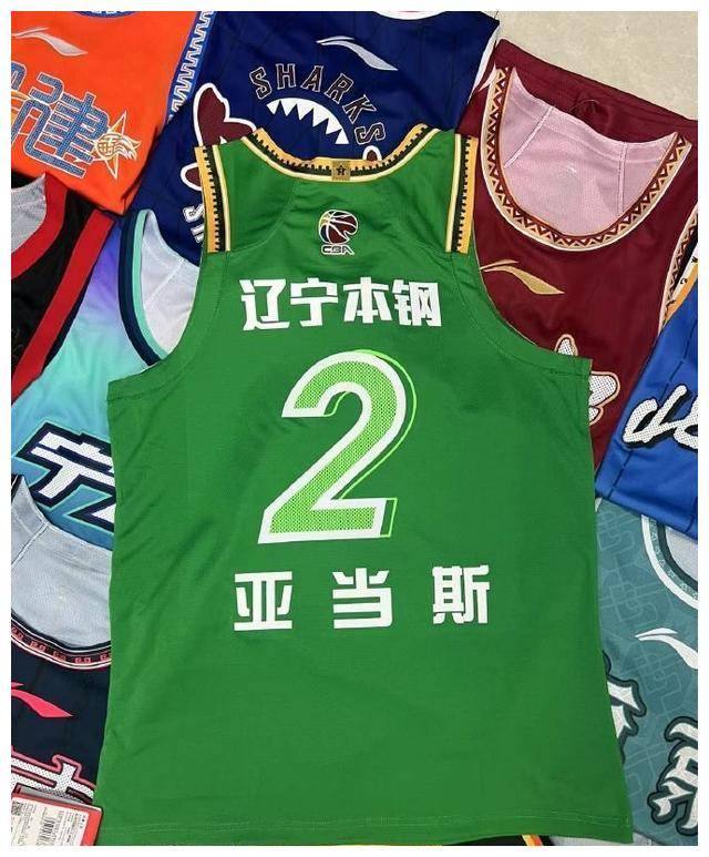 辽篮官宣新援穿上2号球衣赵继伟迎来强力助手球迷疑虑不解