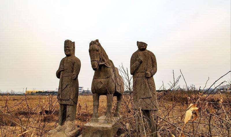 原创赵匡胤子孙墓现世一村民阻拦挖掘称这是我的祖坟不准挖