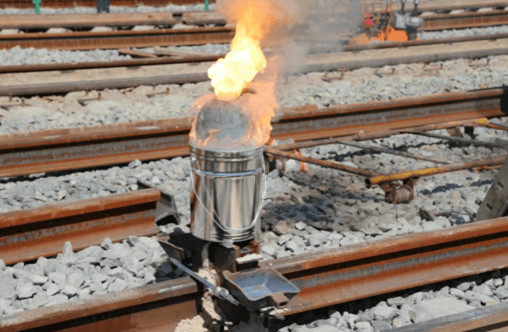 如果高铁采用无缝轨道那么热胀冷缩问题到底该如何解决