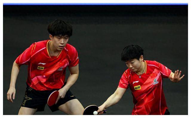 原创混双八强穆克吉姐妹耀眼战绩东道主喜迎首胜精彩盛宴