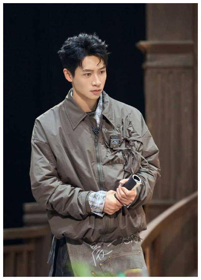 大侦探9 百期盛典,张若昀,何炅同台pk,猜猜谁会脱颖而出?