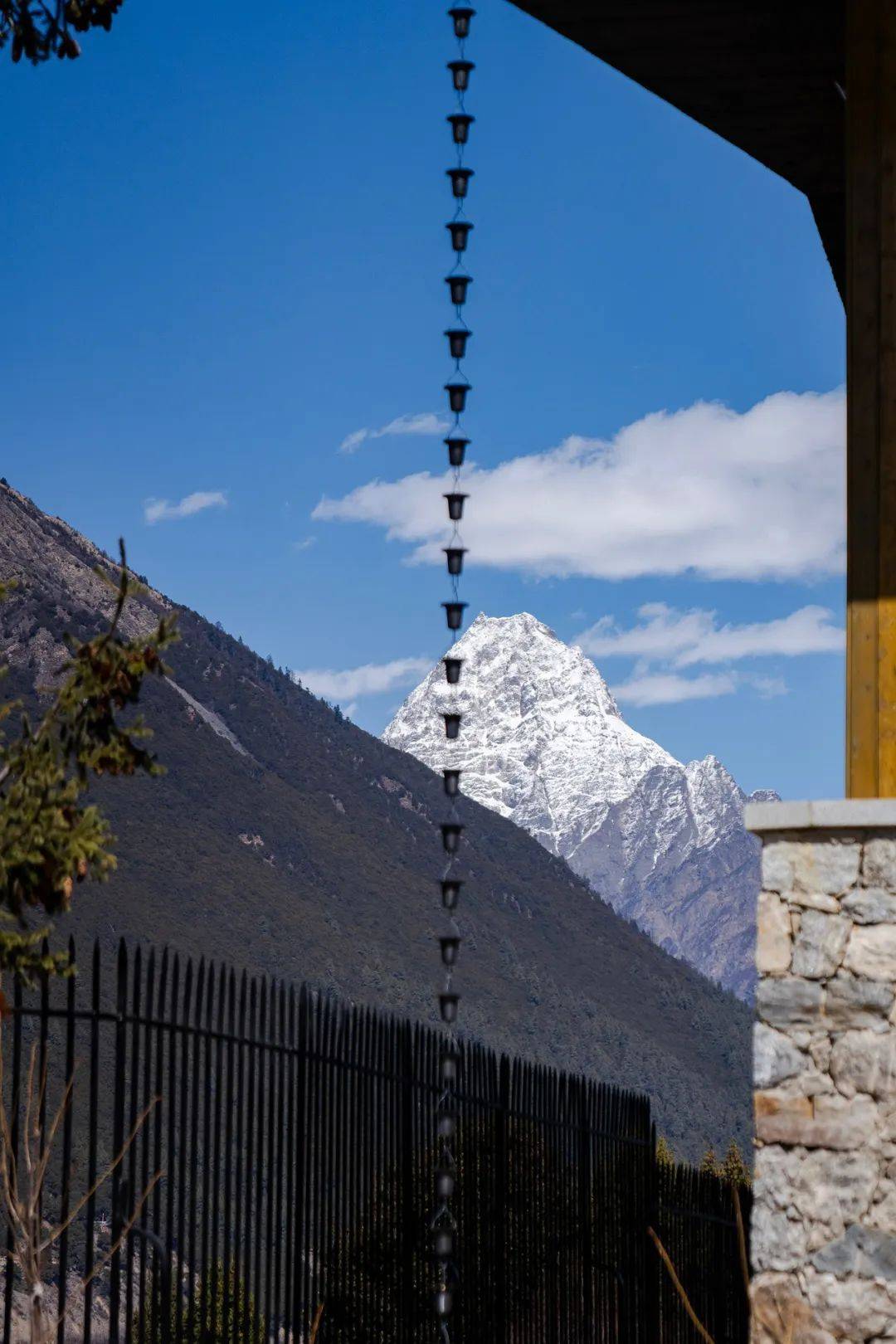 试驾卫士v8|体验卫士那不容易被模仿的野_搜狐汽车_搜狐网