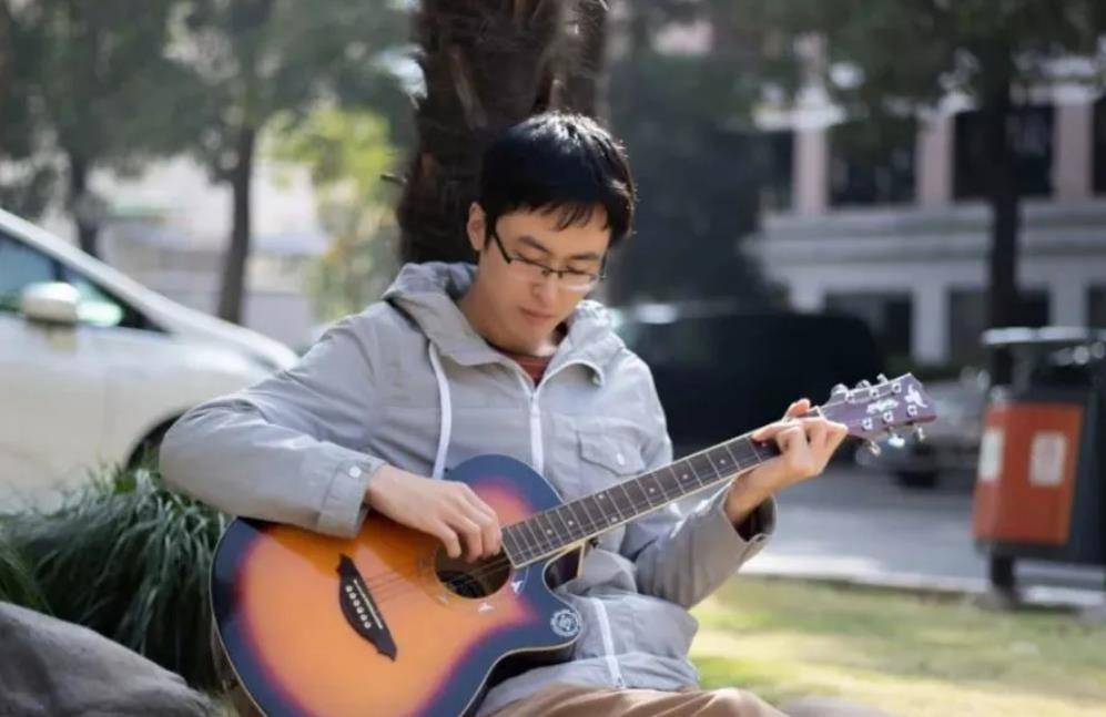 1991年的卢刚案北大才子赴美留学20分钟枪杀5人他为何这么做