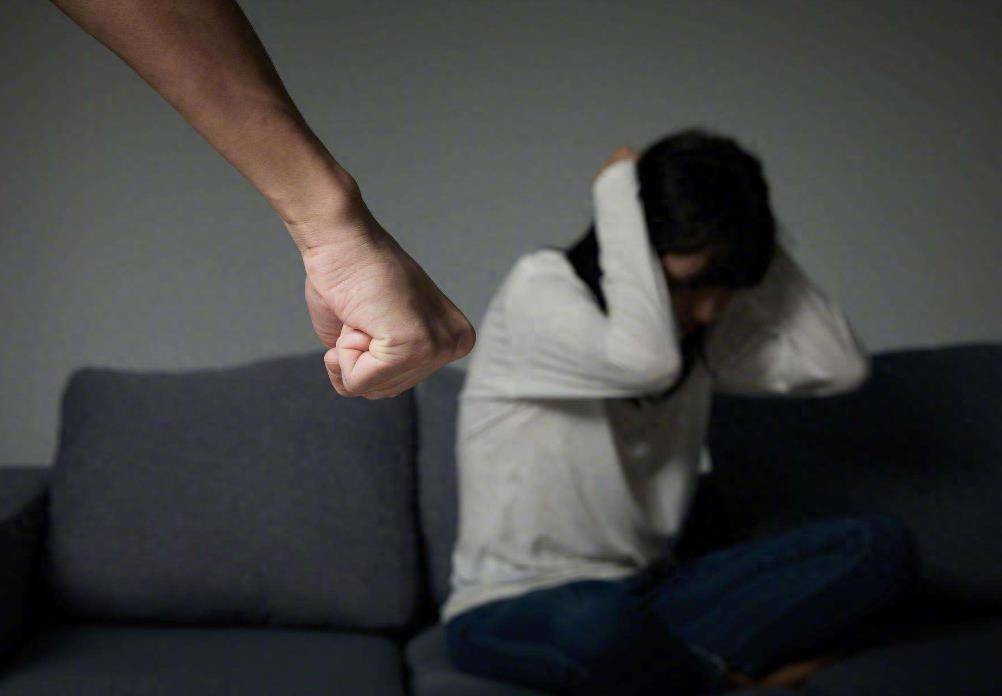 原创警惕社会上出现一种新型家庭暴力正逐渐蔓延有孩子快看