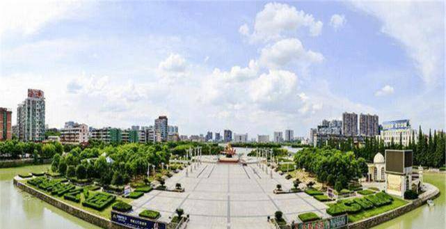 江西省第一个跻身百强的县城,gdp突破千亿,让鹰潭压力倍增_南昌_城市