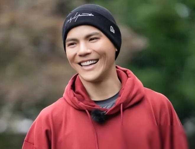 原创向佐和向佑被吐槽长相发文怒怼不要写我弟弟不会原谅任何人