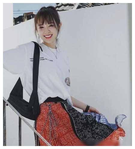 新还珠格格演员对比未婚紫薇整容式变美柳红嫁导演生俩娃