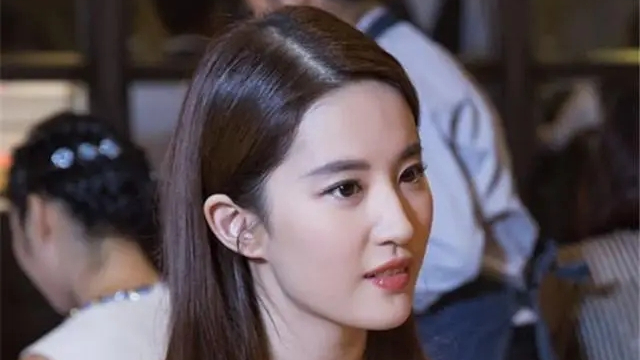 原创为何刘亦菲单身至今不是没人想娶看完这些照片你就明白了