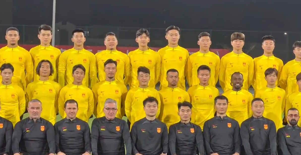 国足新一轮世预赛,归化大将艾克森被淘汰出局_伊万科维奇_球员_比赛