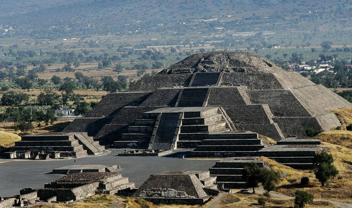 玄秘难解的"众神之都"和突然消失托尔特克人