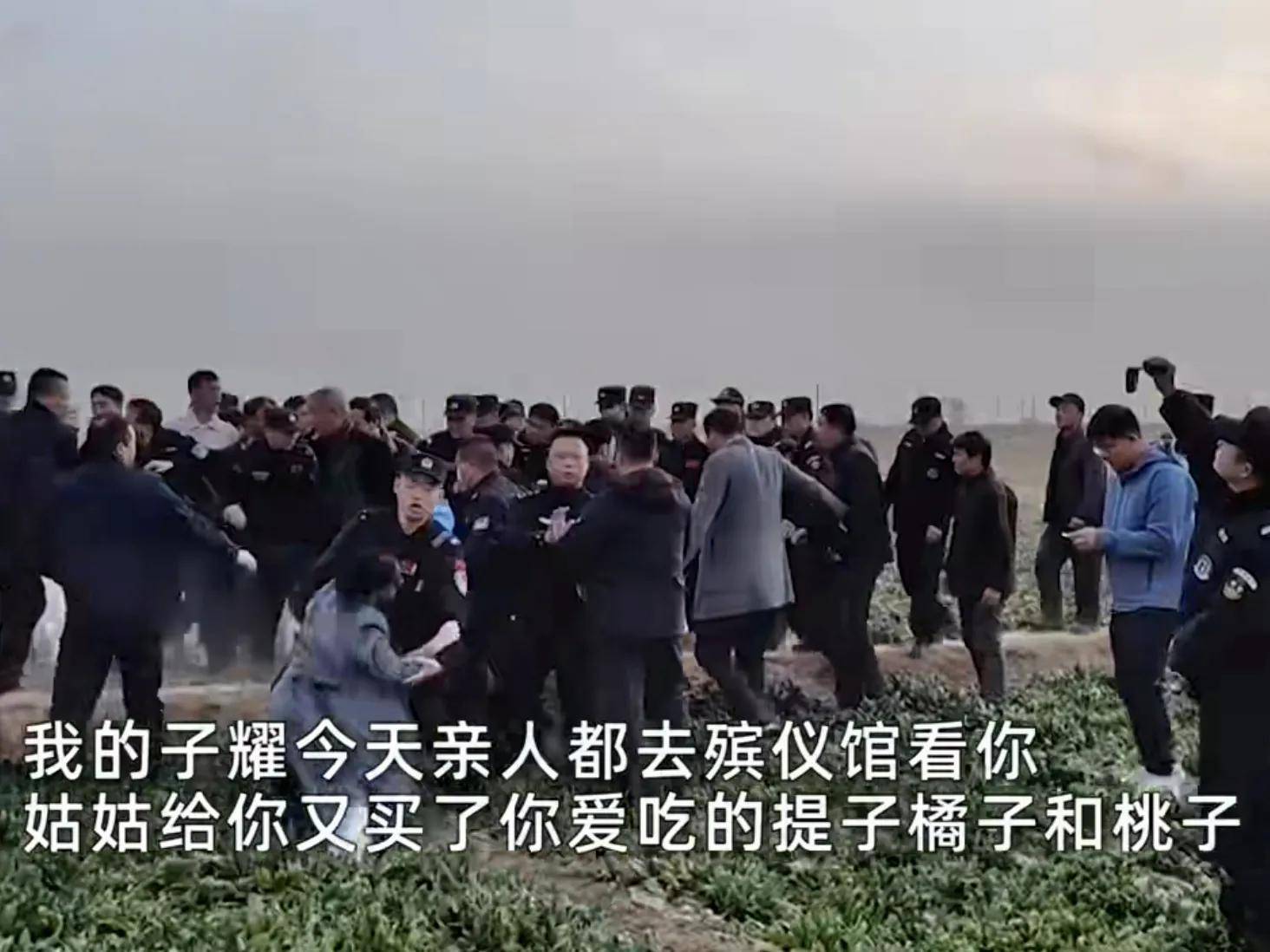 原创太可惜了三名凶手现状曝光面带笑容受害人姑姑精神疑出现异常