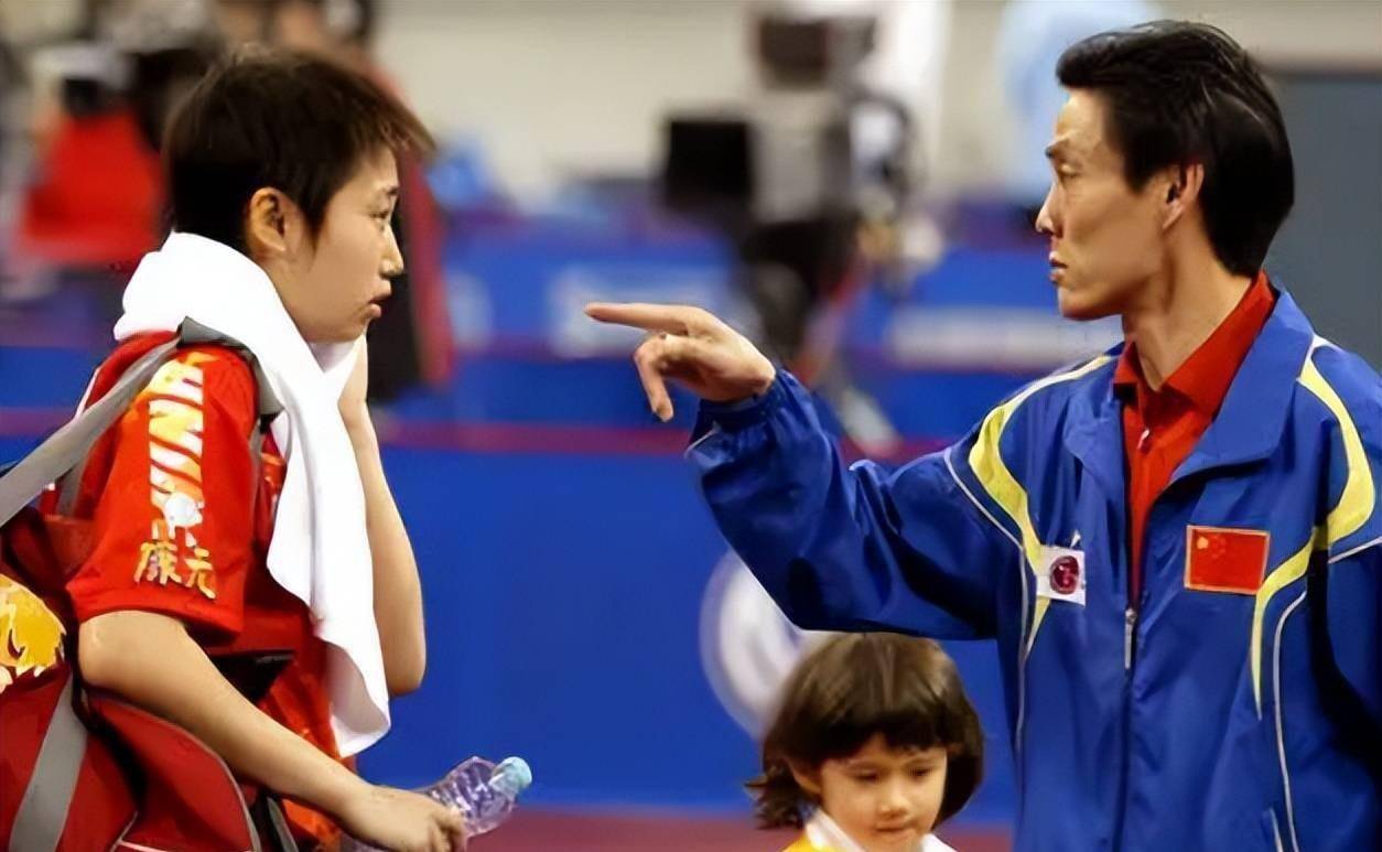 26岁被开除,如今进军金融,娱乐圈变女神_郭跃_比赛_乒乓球