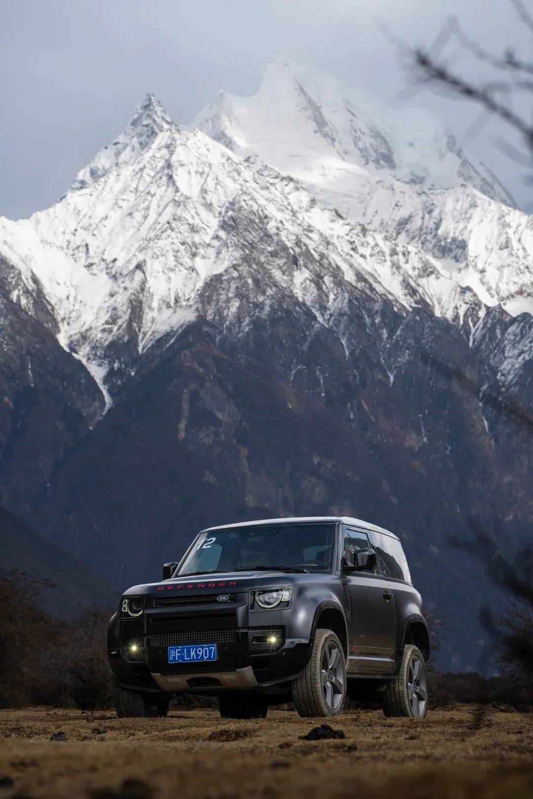 试驾卫士v8|体验卫士那不容易被模仿的野_搜狐汽车_搜狐网