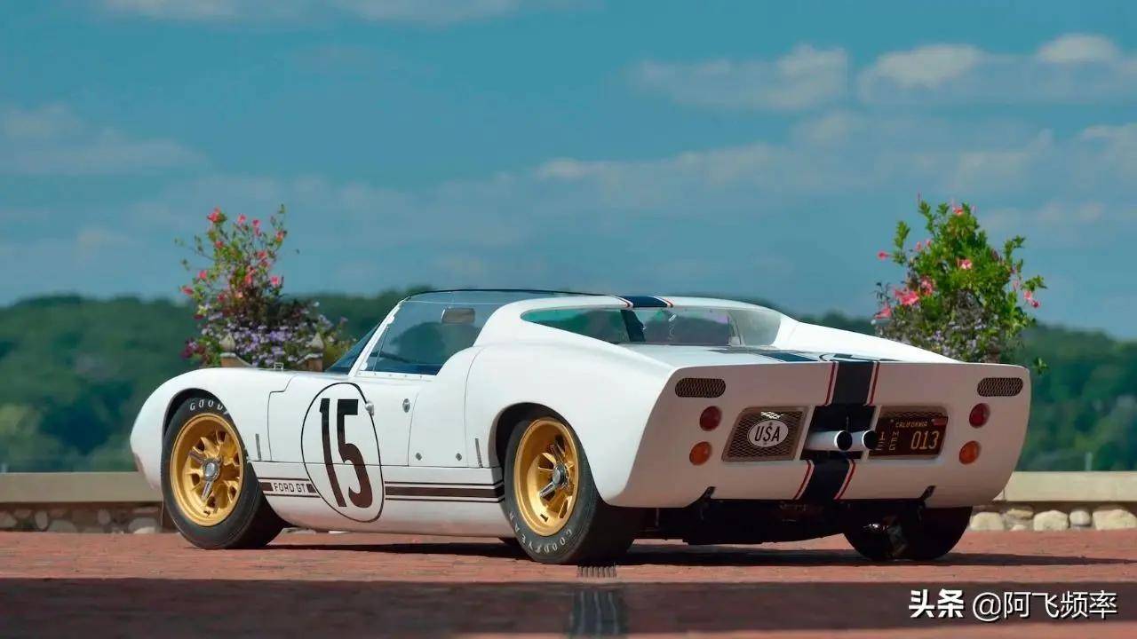 来瞧瞧这辆1965年的经典福特gt跑车