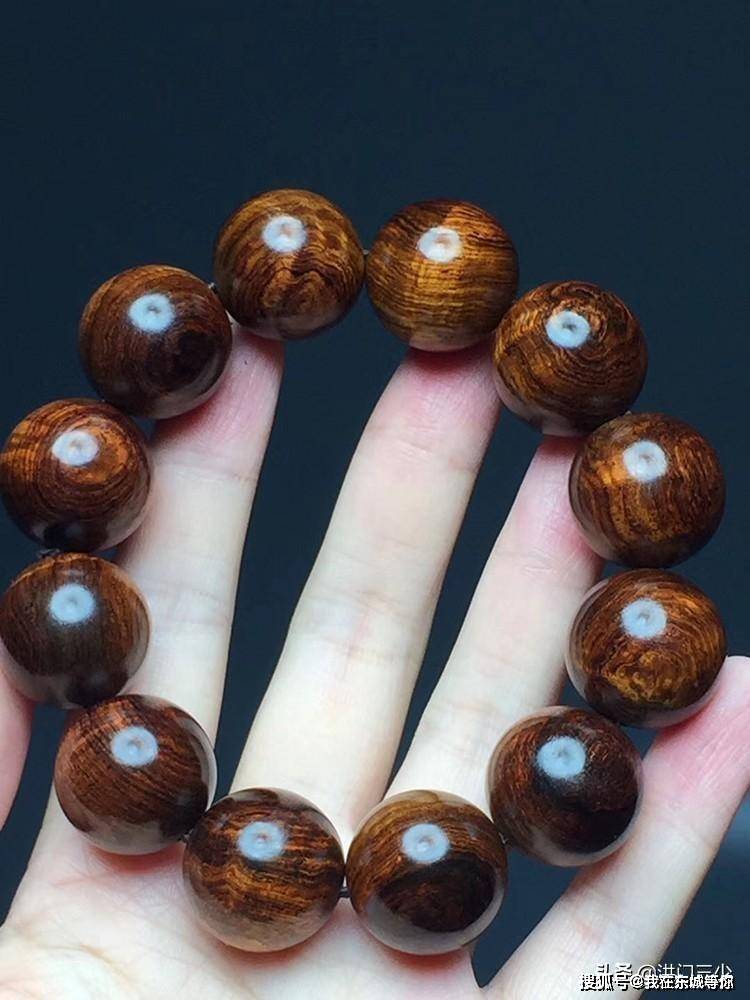 海黄手串除了会选还得会盘_搜狐汽车_搜狐网