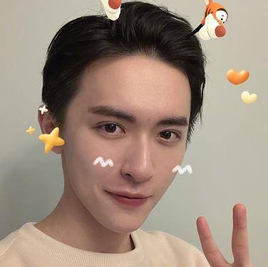 内娱最假双眼皮pk就差割到脑门了生怕别人看不出是割的