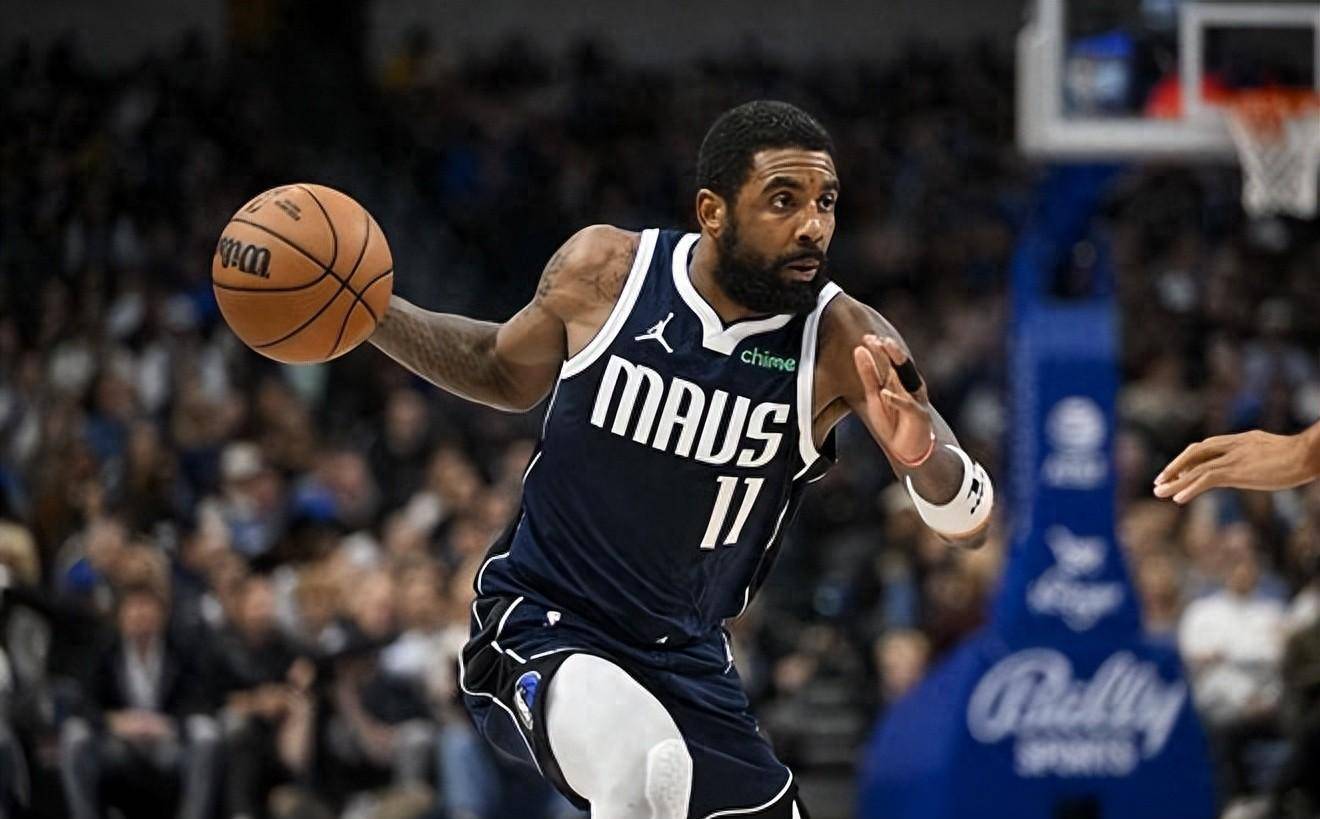 小牛队一度失去了比赛的希望,但最后时刻欧文挺身而出拯救了球队,用一