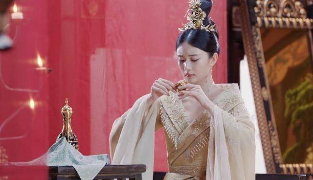 原创皇帝叔叔刚驾崩侄子继位立刻续娶叔母为皇后成了末代帝王