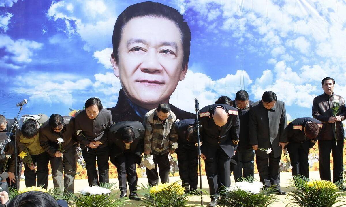 原创相声十大悲情人物之侯耀文出身名门天之骄子孑然一身英年早逝