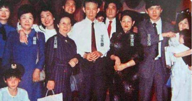 丈夫成为台湾首富50岁的杨娇却带3千元赴美打工分居至死