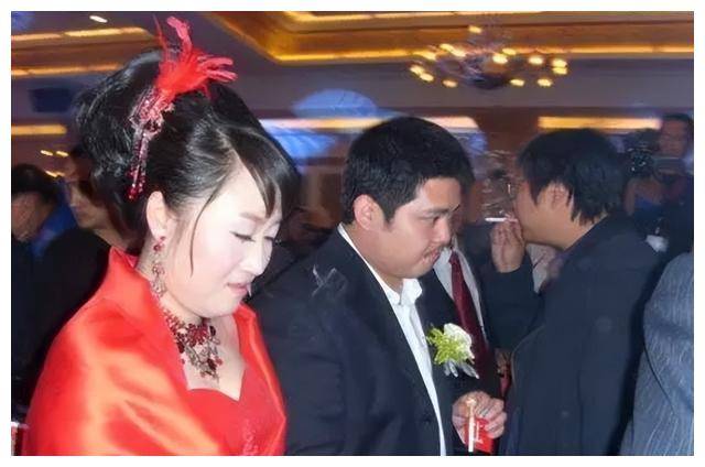 赵本山的女儿赵玉芳倒贴300万也要下嫁穷小子15年后怎么样了