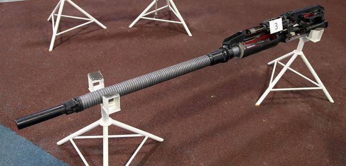 原创被俄罗斯卡脖子了换装新航发的歼20疑似安装了一门进口机炮