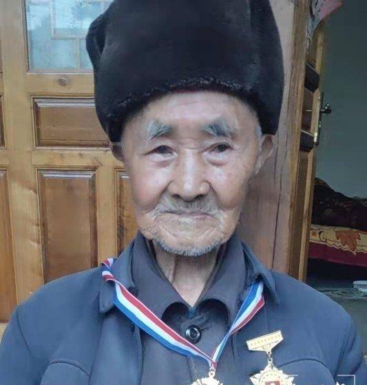 保山龙陵龙潞游击队抗战老兵赵开永去世_情报员_老人_关爱