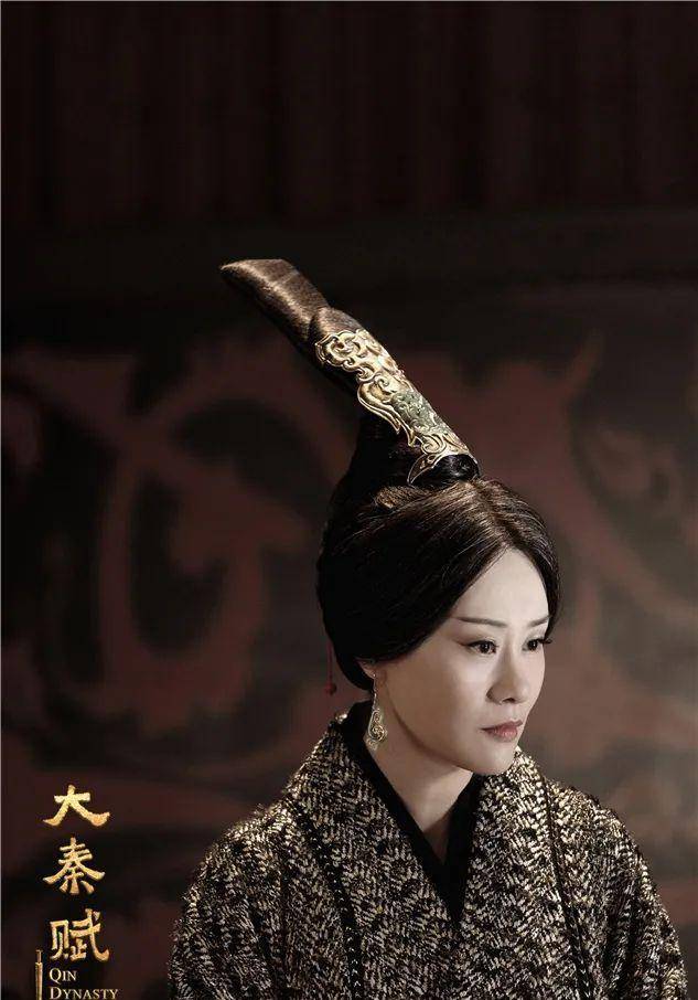 夏姬,是庄襄王嬴异人(子楚)的生母,也就是秦始皇的祖母.