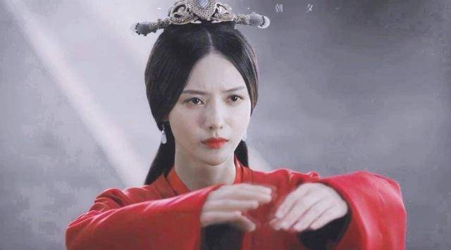 原创三国绝色美女从小就不平凡算命先生称贵不可言却死在丈夫手里