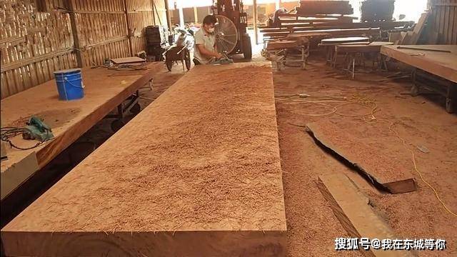 非洲奥坎花梨实木大板做茶桌怎么样容易开裂吗