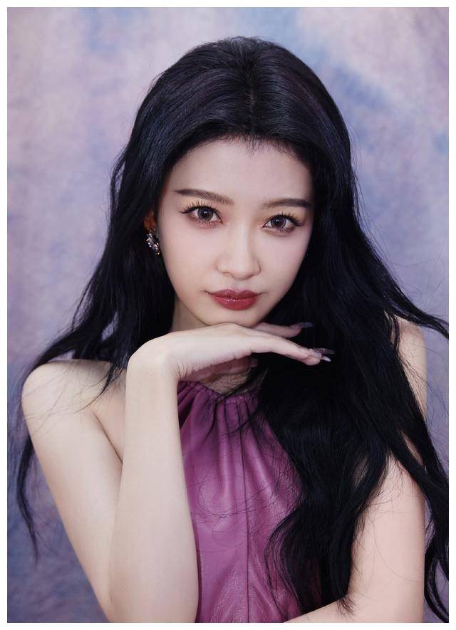 然而,孙怡和滕光之间年龄差距确实较大.对此,你怎么看?