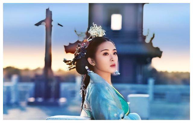 如今差距早已拉开,真红还是假红一目了然_王心凌_万茜_金晨