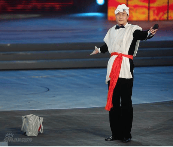 小沈阳合肥演唱会杀疯了！全程全开麦真唱，与老婆互飙高音，太震撼了-小沈阳参加安徽的综艺叫什么