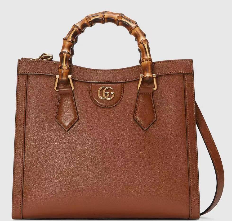 这位70岁的老奶奶每个包包我都喜欢,有组团去偷包的吗_香奈儿_经典