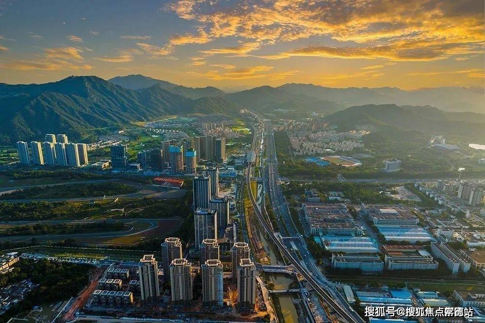 九州绿城翠湖香山售楼处电话→售楼中心首页网站→楼盘百科详情→24小